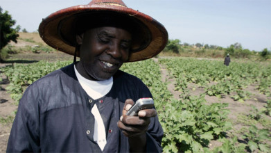 farmer using the mobile phone