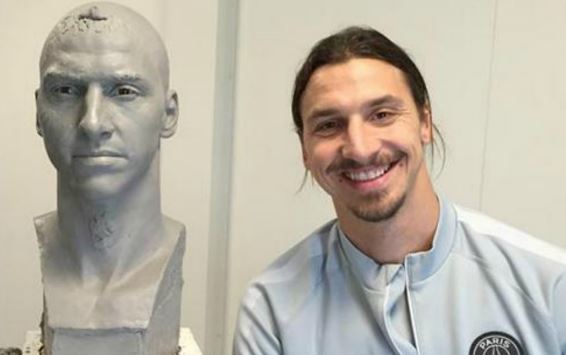Ibrahimovic Unveils “Statue Of Zlatan”