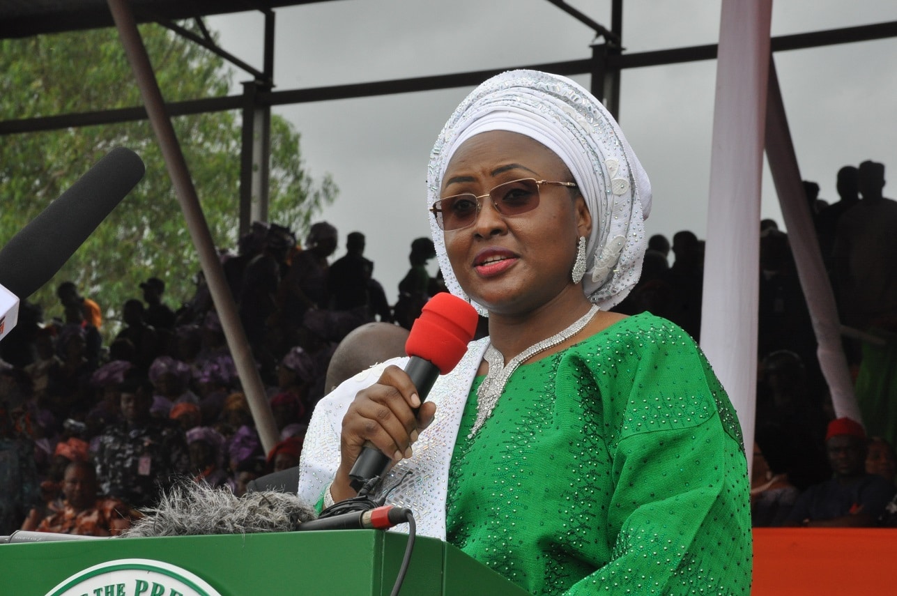 Palliative: Mrs Buhari donates foods, medical equipment to FMC, women groups