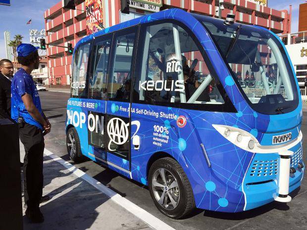 2 Hours Into Launch, Self-driving Bus Crashes