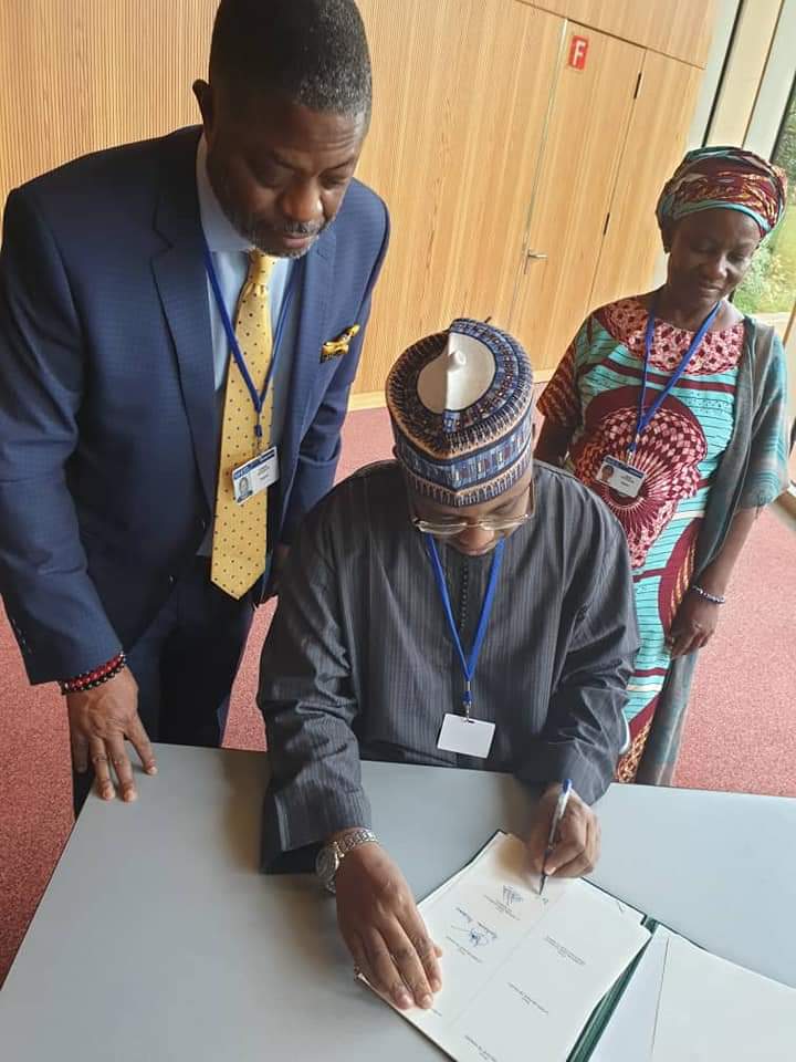 Communication’s Minister, Dr. Isa Ali Ibrahim Pantami Signs Resolution on Behalf of Nigerian Government